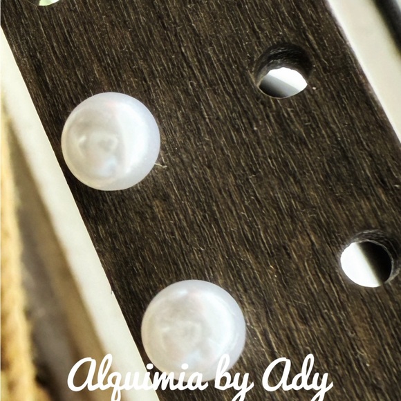 Alquimia Black and White Pearl Earrings - Picture 1 of 1